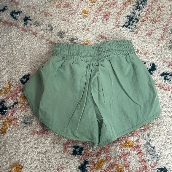 Aerie offline green high waisted shorts XS - Picture 5 of 5